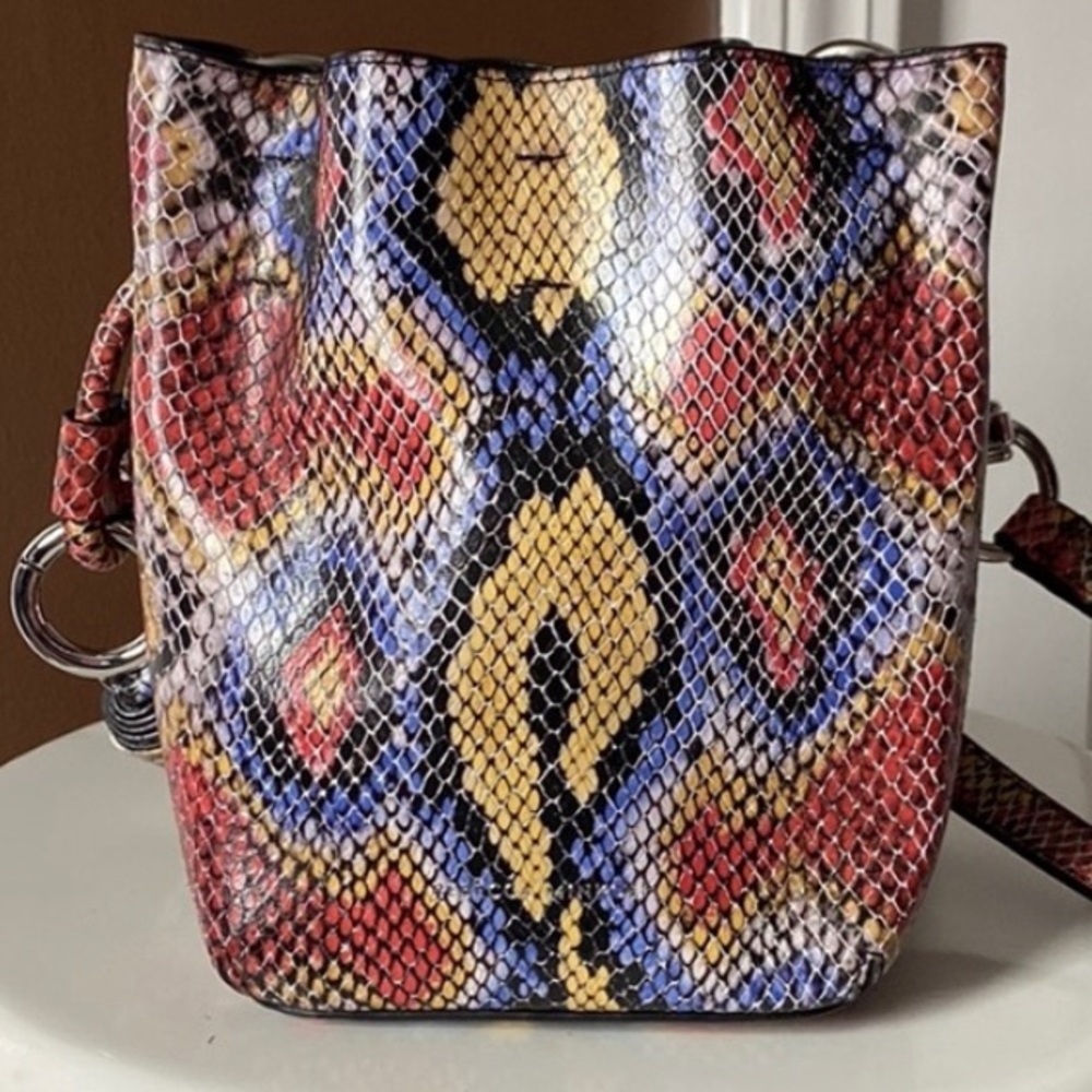 Rebecca Minkoff Multicolor Snake-Print Crossbody Bucket Bag - Picture 2 of 12
